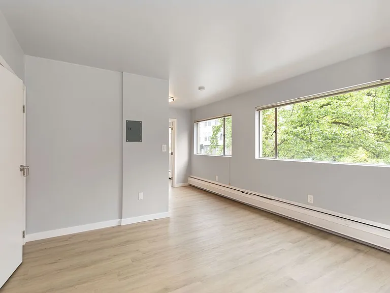 Bellevue Court on Capitol Hill — Photo 24