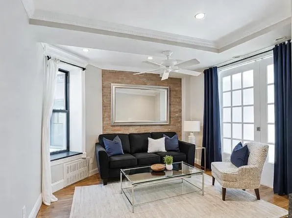 209 East 25th Street image 1 of 3