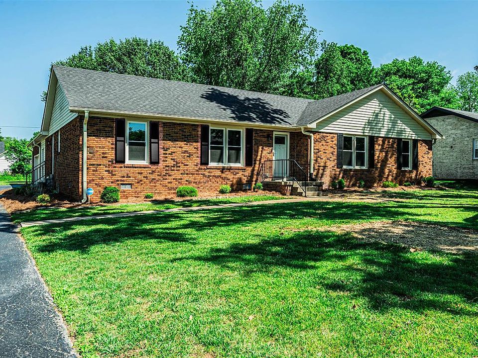 1st image of 2708 Thompson Dr