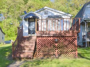 2120 Beaver Rd, Ambridge, PA 15003