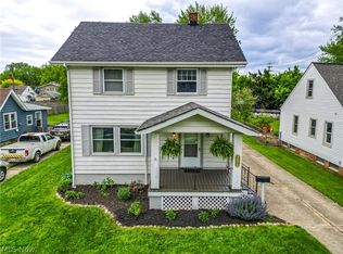 4271 W 220th St, Fairview Park, OH