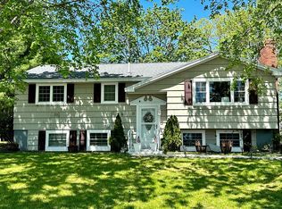 11 Pioneer Rd, Westbrook, ME 04092