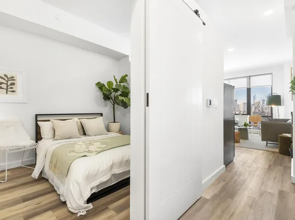 55 Jordan Avenue image 1 of 24