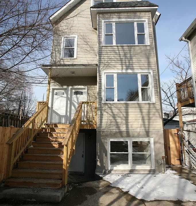 1st image of 2716 W Armitage Ave #2