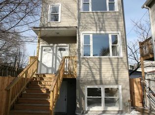 2716 W Armitage Ave #2, Chicago, IL 60647