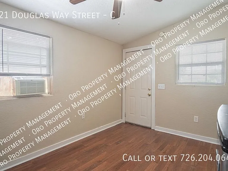 121 Douglas Way St #C — Photo 7