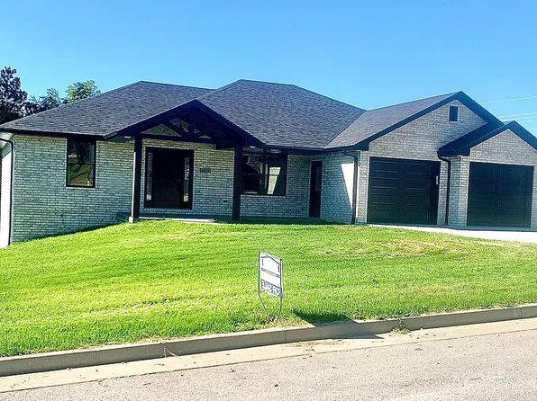 5717 Summerbrook Ct, Jefferson City, MO 65109