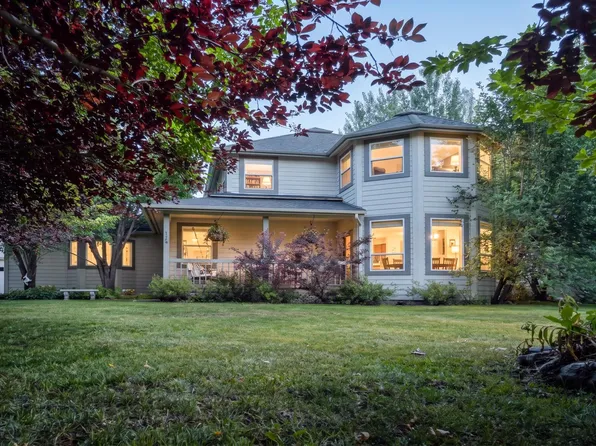 1740 Heroic Rd, Hailey, ID 83333