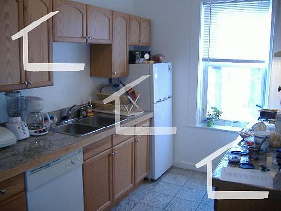 3rd image of 8B Farrington Ave #A2