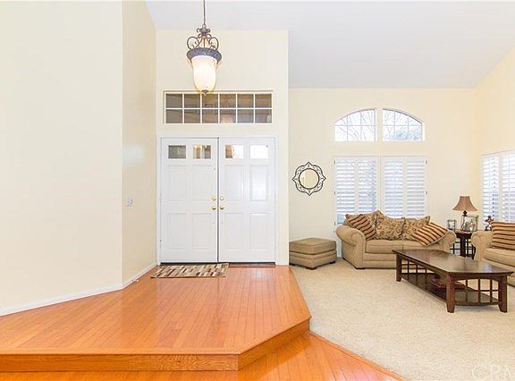 4th image of 41427 Lily Ave