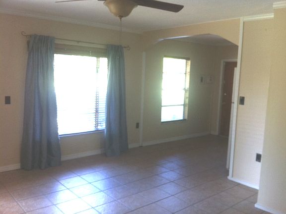 2nd image of 1428 W Rambla St