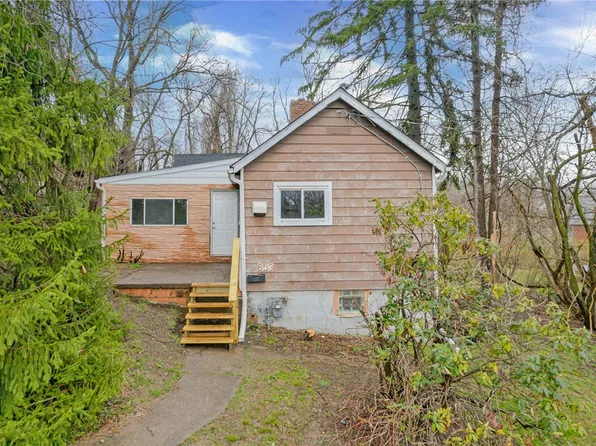 653 Illinois Ave, Pittsburgh, PA 15221