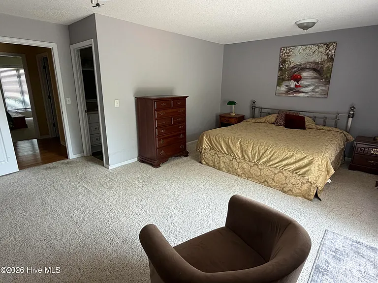 32 Martin Dr #A — Photo 12