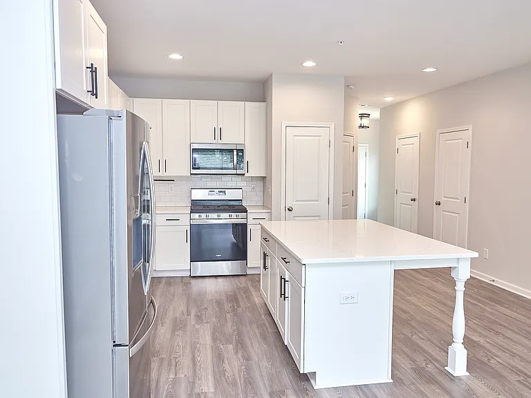2890 Royal Heights Dr NW #1 — Photo 11