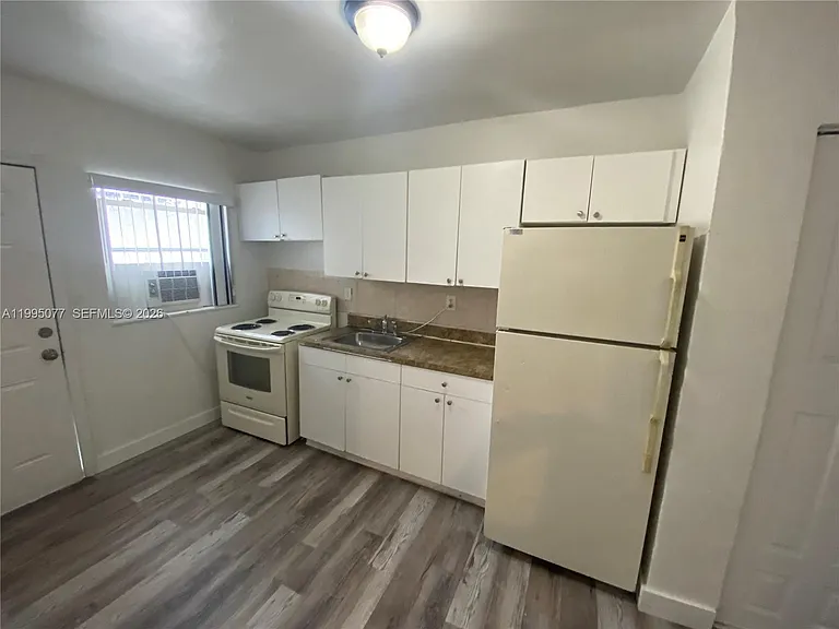 5905 NW 3rd Ave #2/2 — Photo 13