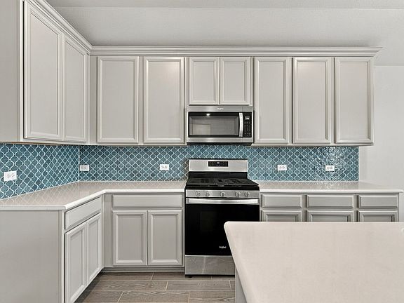3rd image of 5117 Del Monte Dr