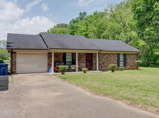 6741 Hacks Cross Rd, Olive Branch, MS 38654