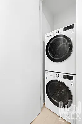 Laundry, photo 1