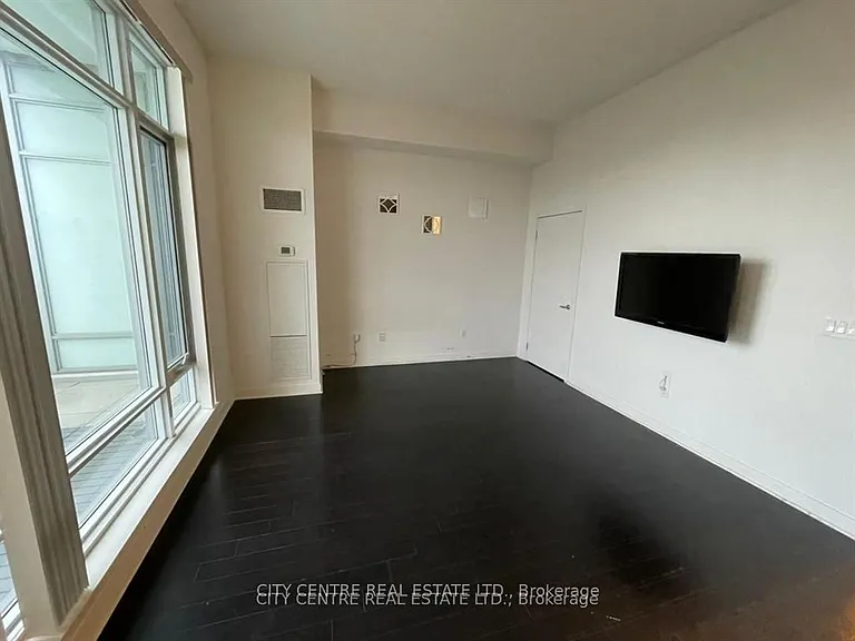 365 Prince Of Wales Dr #601 — Photo 5