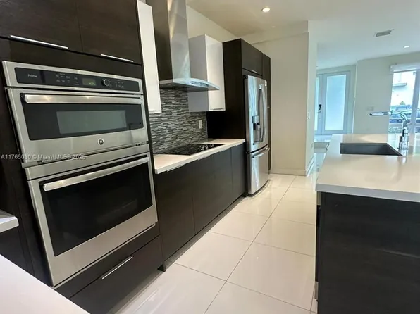 10363 NW 63rd Ter, Doral, FL 33178