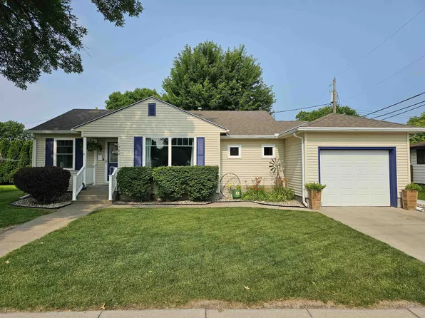 1980 18th Ave, Columbus, NE 68601