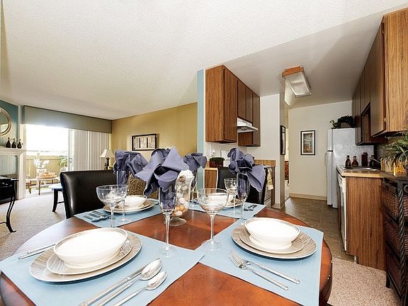 4th image of 5485 Repecho Dr APT 208
