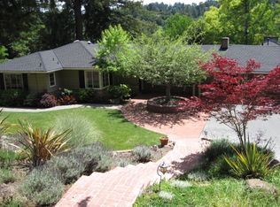 22 Tarry Ln, Orinda, CA 94563