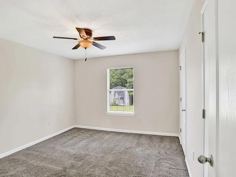 7020 Season Dr — Photo 17