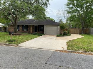 2611 Louise St, Pascagoula, MS 39581