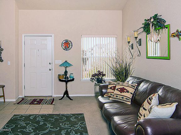 3rd image of 4025 Monte Sombra Ave