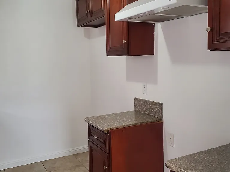 25184 Pacific St #1 — Photo 6