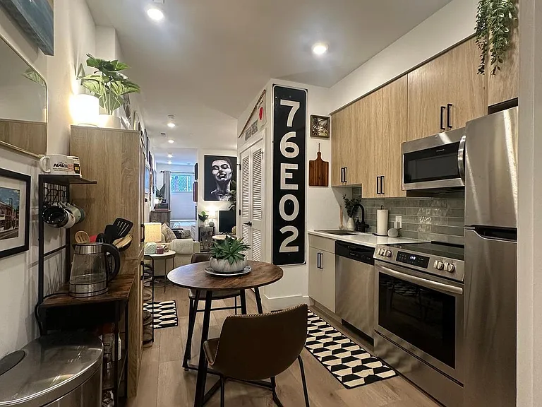 2025 Frankford Ave #A — Photo 4