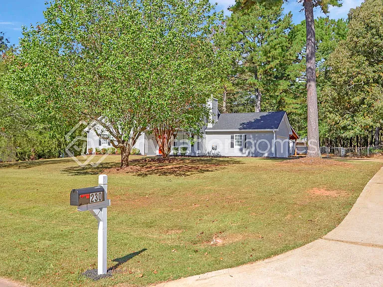 230 Chimney Ct — Photo 1