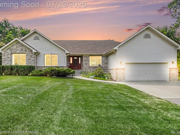 3108 Crystal, Pinckney, MI 48169