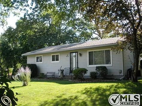 800 Buckhorn Dr photo 1
