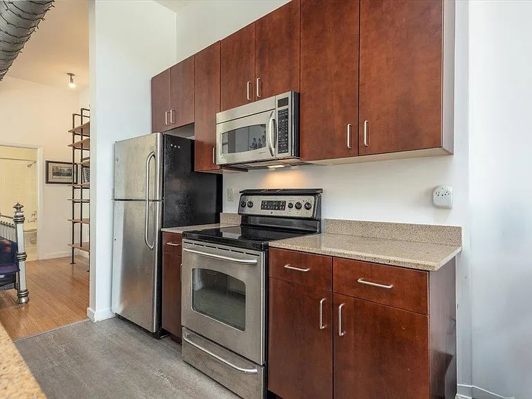 2263 Young Ave E #212 — Photo 7