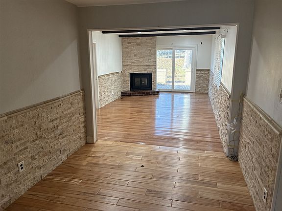 3rd image of 4106 53rd St