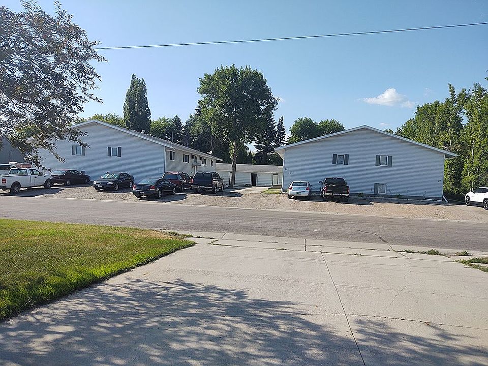 16 apartments, all 2 bed 1 bath