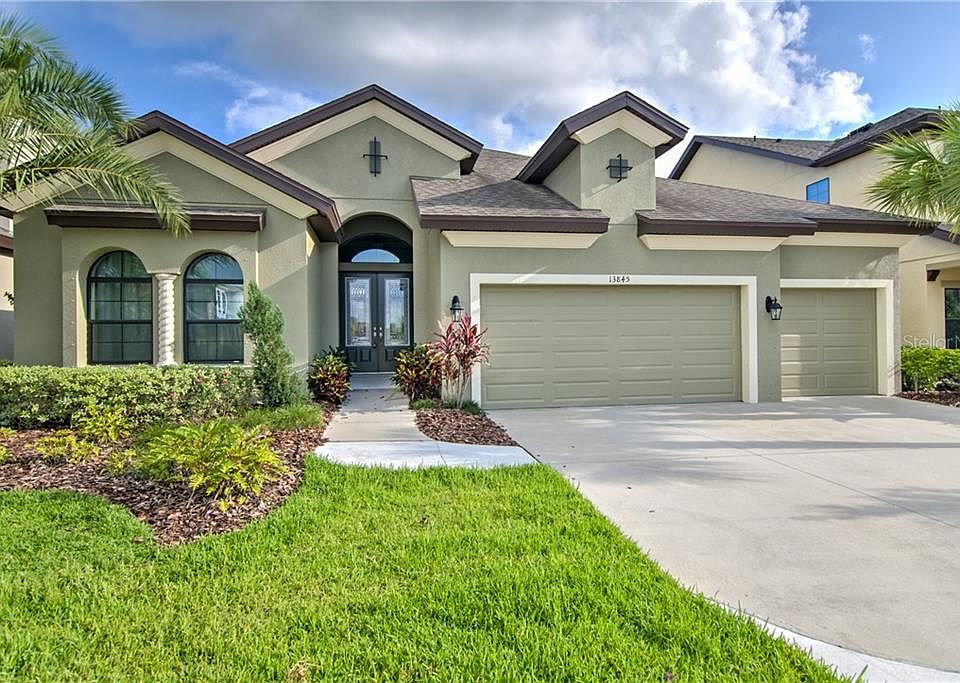 1st image of 13845 Moonstone Canyon Dr