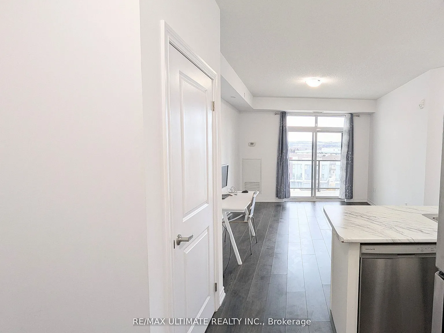 1 bed, $1,800 — Photo 4