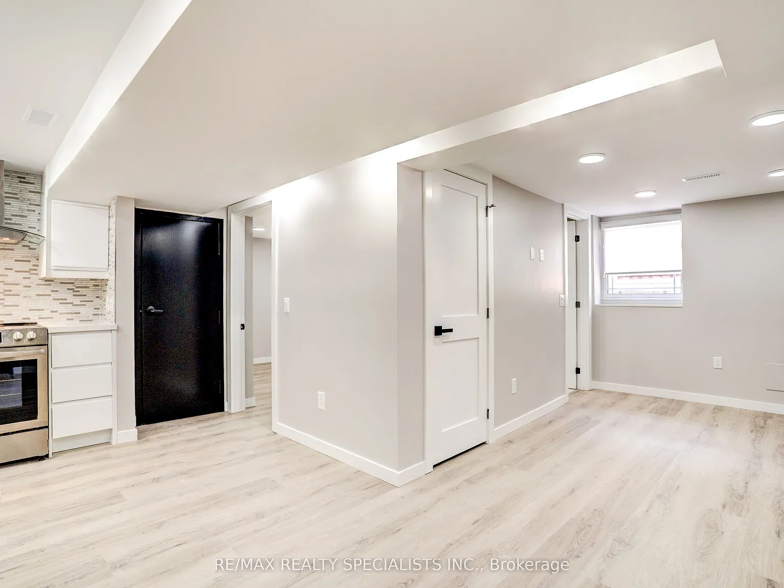 1 bed, $2,200 — Photo 4
