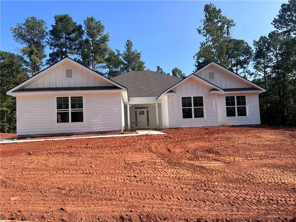 105 Walnut Creek Pkwy, Pendergrass, GA 30567