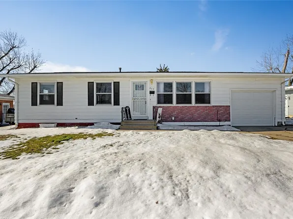 468 Owen St NW, Cedar Rapids, IA 52405