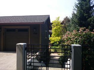 7139 Beach Dr SW, Seattle, WA 98136