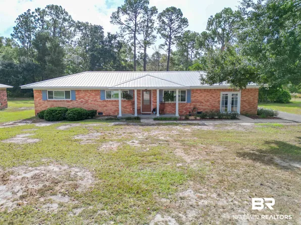 389 W Canal Dr, Gulf Shores, AL 36542