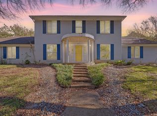 817 Sylvan Dr, Fort Worth, TX 76120