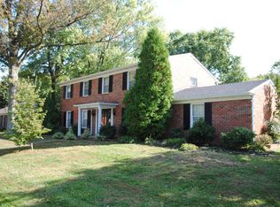 8608 Banbridge Rd, Louisville, KY 40242