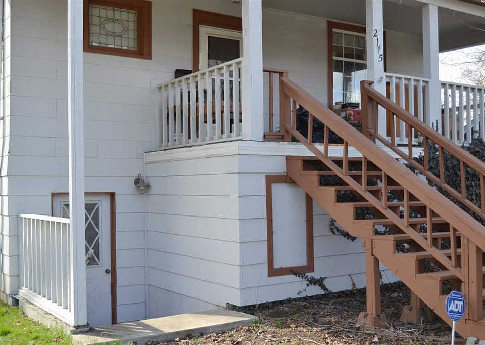 2nd image of 2115 W Cleveland Ave