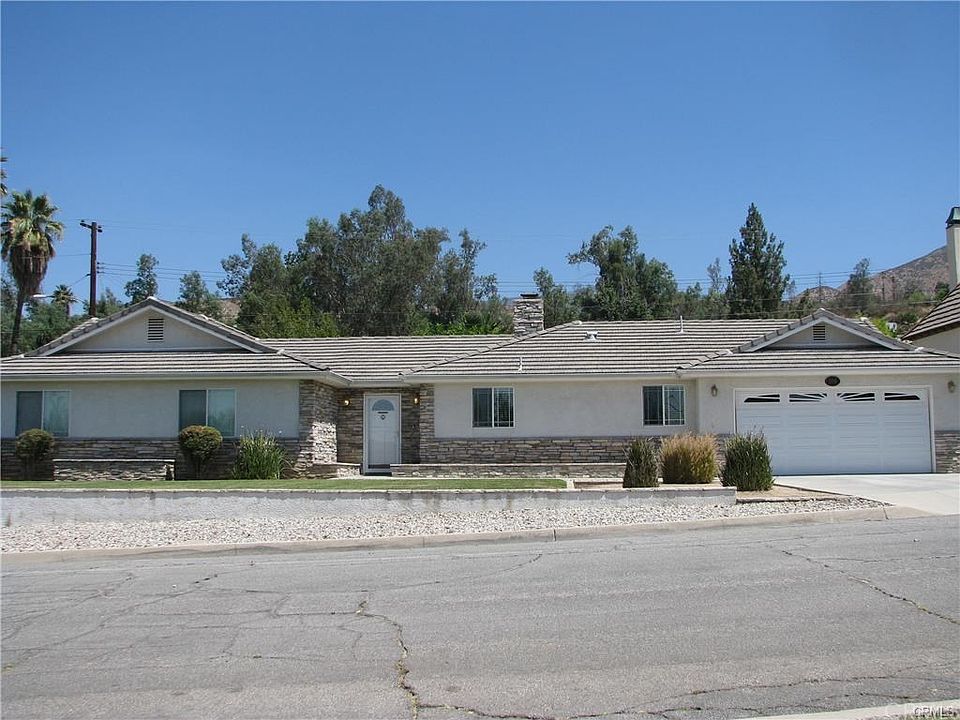 1st image of 1804 Mesa Verde Ave
