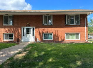 2154 Pike Lake Dr, Saint Paul, MN 55112